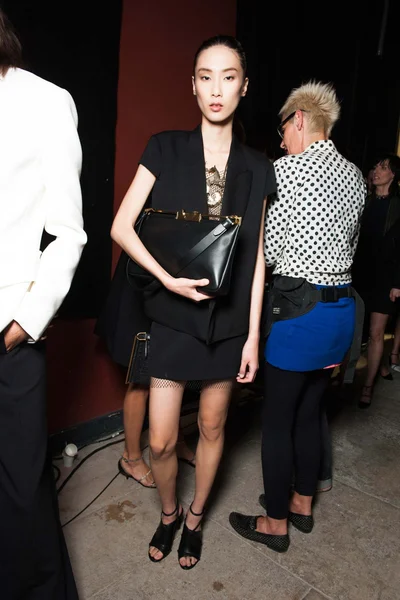 Look 90